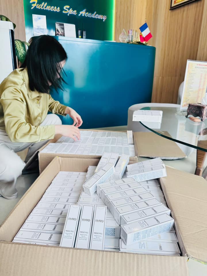 Cách chọn kem dưỡng phù hợp cho độ tuổi 40