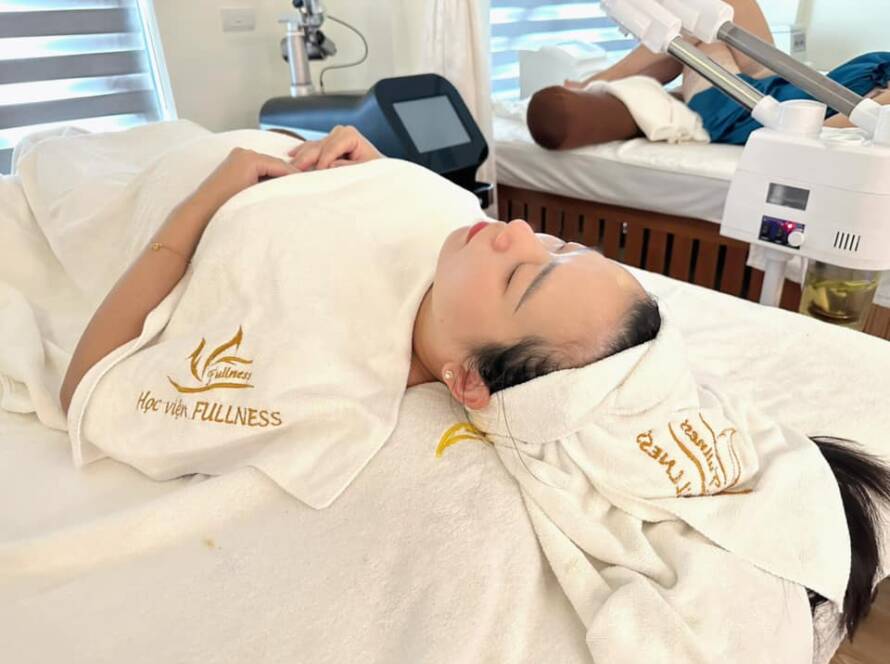 Chọn chất lượng hay chọn giá kem dưỡng da phục hồi ban đêm