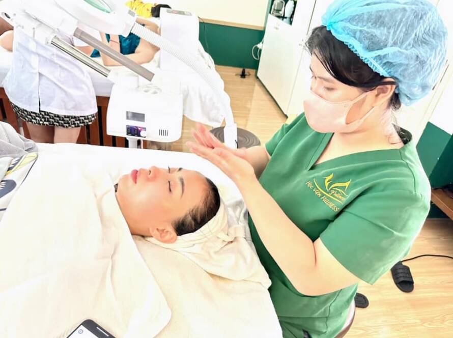 Có thể dùng kem dưỡng ẩm ban ngày cho ban đêm được không