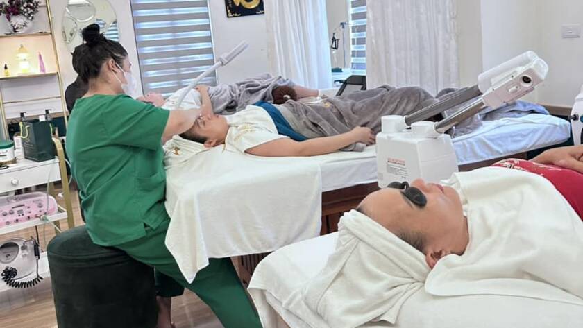 Tại sao nên tham khảo bác sĩ trước khi dùng SP trị mụn đầu đen