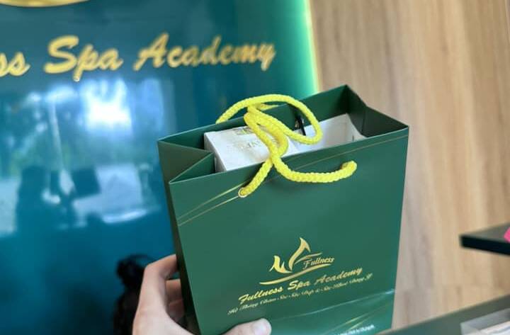 Thoa serum phục hồi da ban đêm bao lâu thì rửa mặt