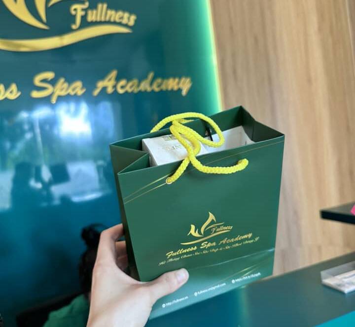 Thoa serum phục hồi da ban đêm bao lâu thì rửa mặt