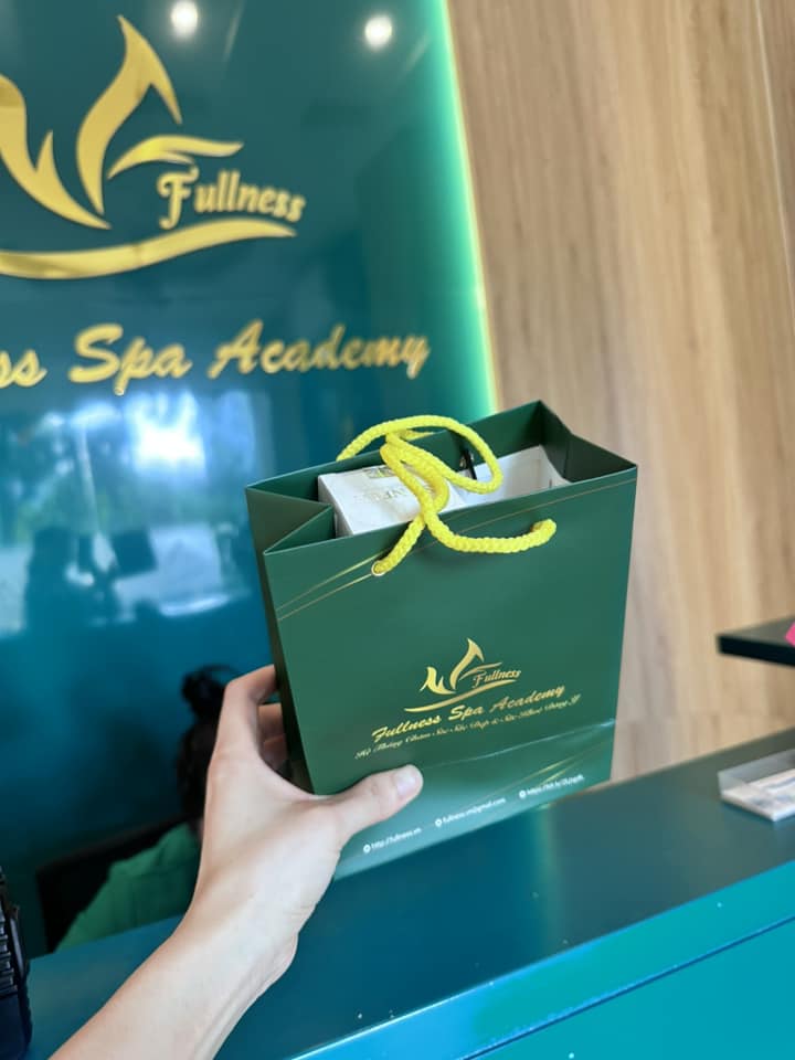 Thoa serum phục hồi da ban đêm bao lâu thì rửa mặt