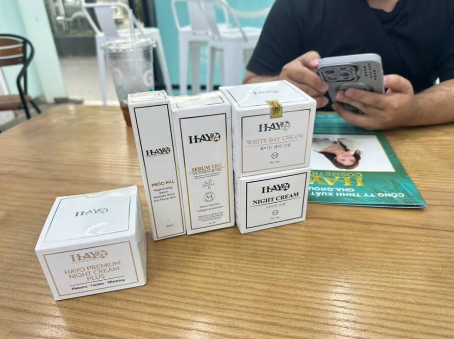 Tẩy trang một bước thư giãn sau ngày dài bận rộn