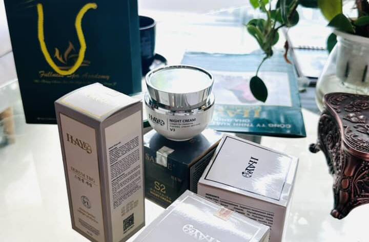 Có 1 nền da sáng rạng rỡ bắt đầu từ một quy trình làm sạch đúng cách