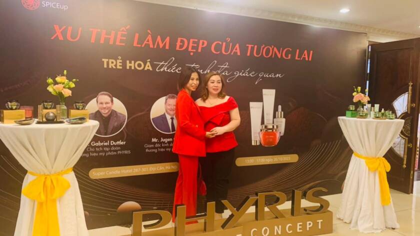 Khóa học về trẻ hóa làn da ? Từ việc hiểu khái niệm đến tận tay thực hành