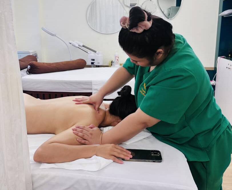 Khóa học tìm hiểu về các cách tẩy da chết cho Body hiệu quả