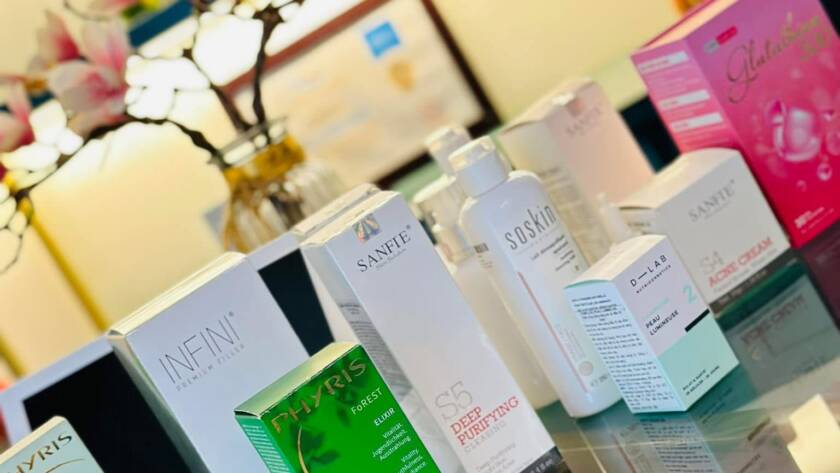 90% phụ nữ chăm da sai ở bước này… Đó là không tẩy trang khi không trang điểm.