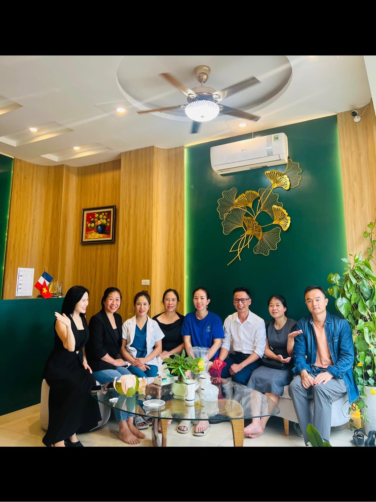 Ba thói quen sau khi rửa mặt vào buổi tối giúp da căng mịn