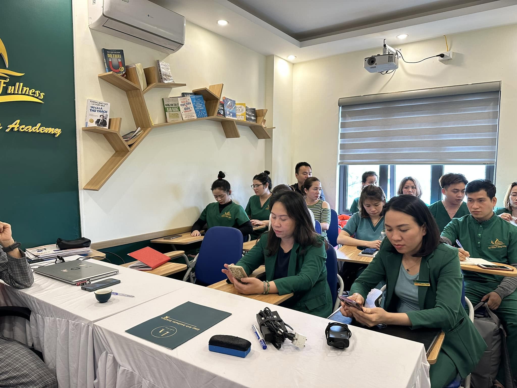 Những nguyên nhân dẫn đến da nhiễm hóa chất, âm thầm phá hủy làn da của bạn