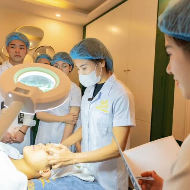Khóa học trẻ hóa da - công nghệ cao