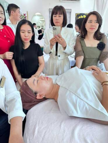 Khóa học trẻ hóa da - công nghệ cao